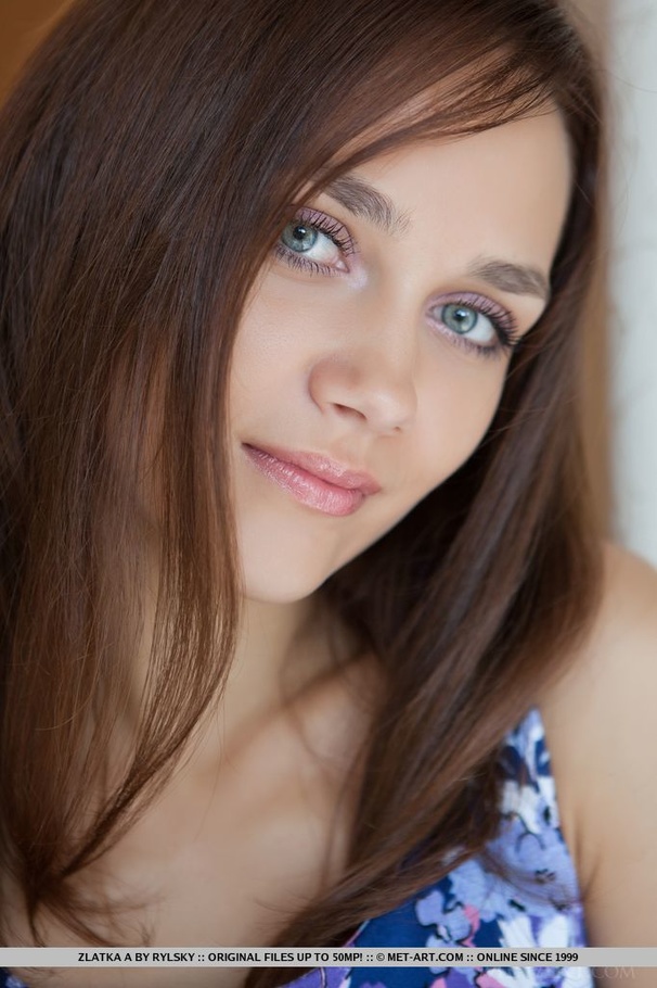 Attractive young brunette wears nothing und - XXX Dessert - Picture 18