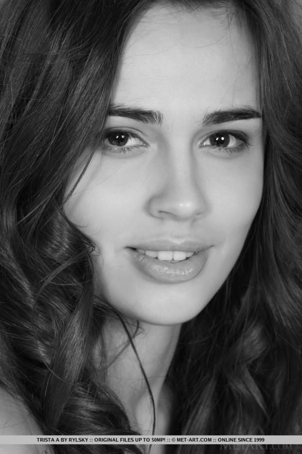 Classy, young brunette takes off her lace n - XXX Dessert - Picture 18