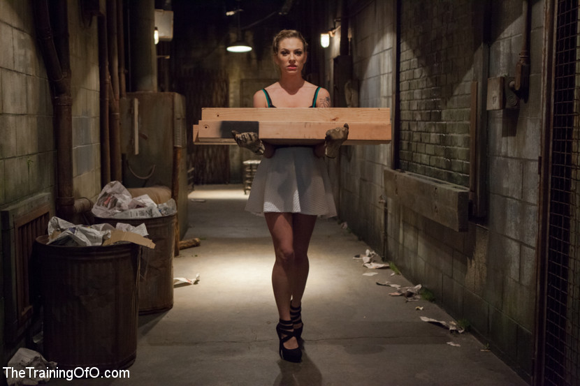 Sexy blonde slave gets chained and dominate - XXX Dessert - Picture 3