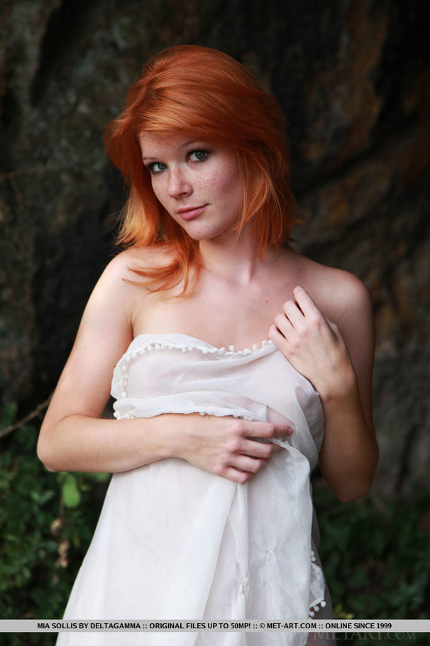 Pretty readhead exposes her delicious, pink - XXX Dessert - Picture 2