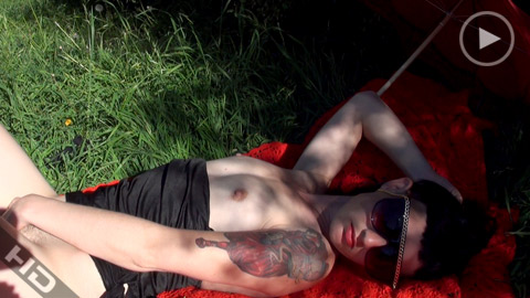 Tattooed brunette bitch with small tits toy - XXX Dessert - Picture 9