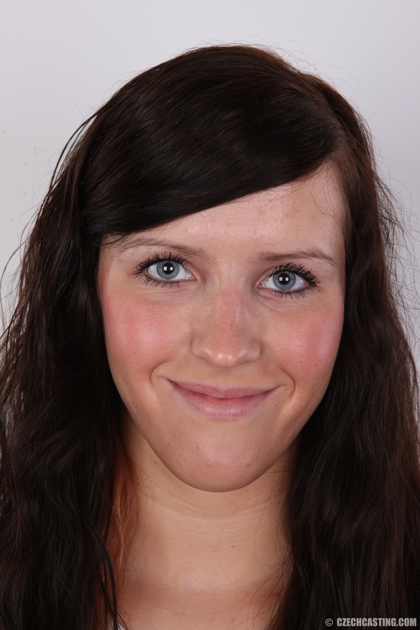 Innocent looking hottie with cute firm tits - XXX Dessert - Picture 1