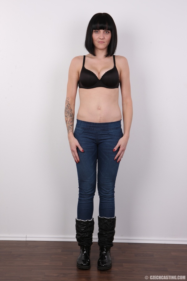 Cute black hair damsel shows off perky firm - XXX Dessert - Picture 3