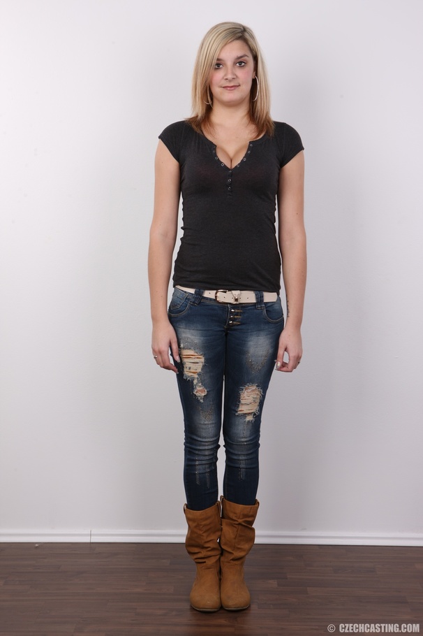 Beautiful young blonde with perfect big rou - XXX Dessert - Picture 2