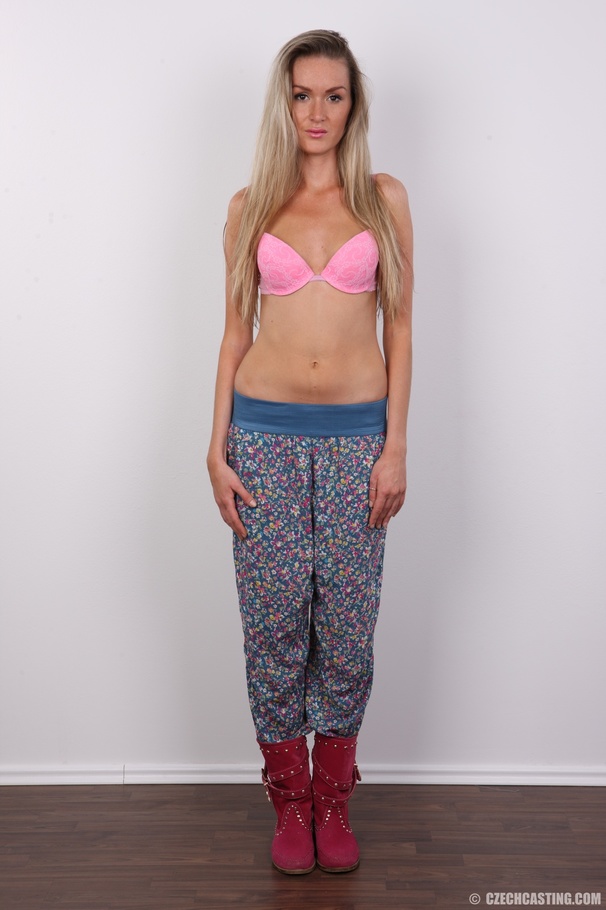 Slim tempting tall blonde with cute small b - XXX Dessert - Picture 4