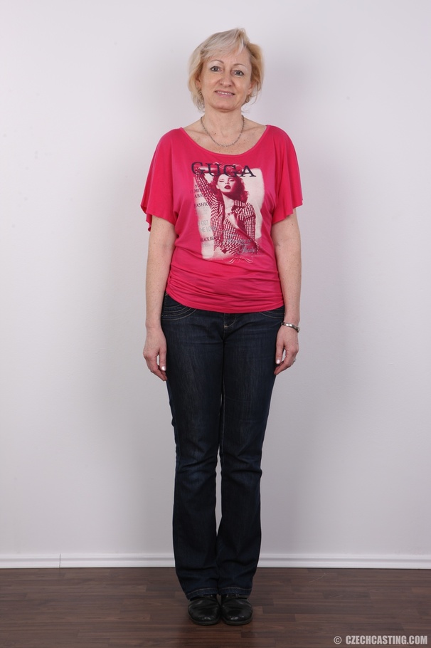 Matured blonde slut reveals her hot bouncy  - XXX Dessert - Picture 2