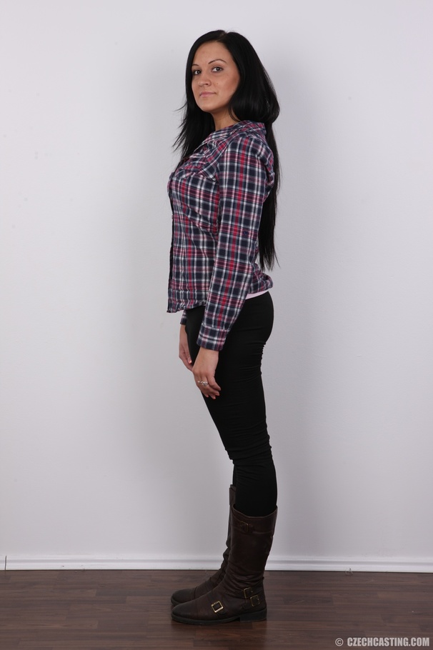 Big bodied chick with spicy pink and black  - XXX Dessert - Picture 3