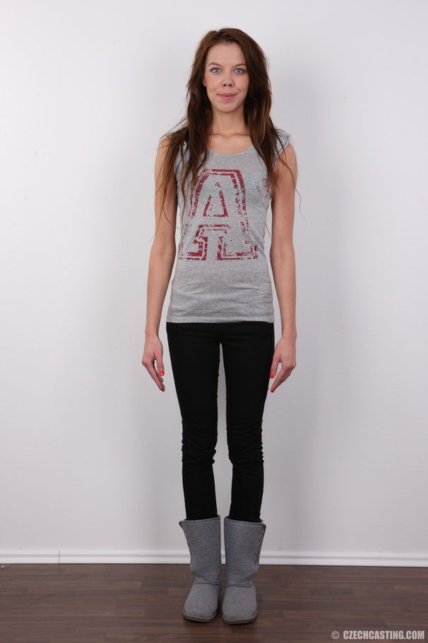 Slim and tall chick with tempting body show - XXX Dessert - Picture 2