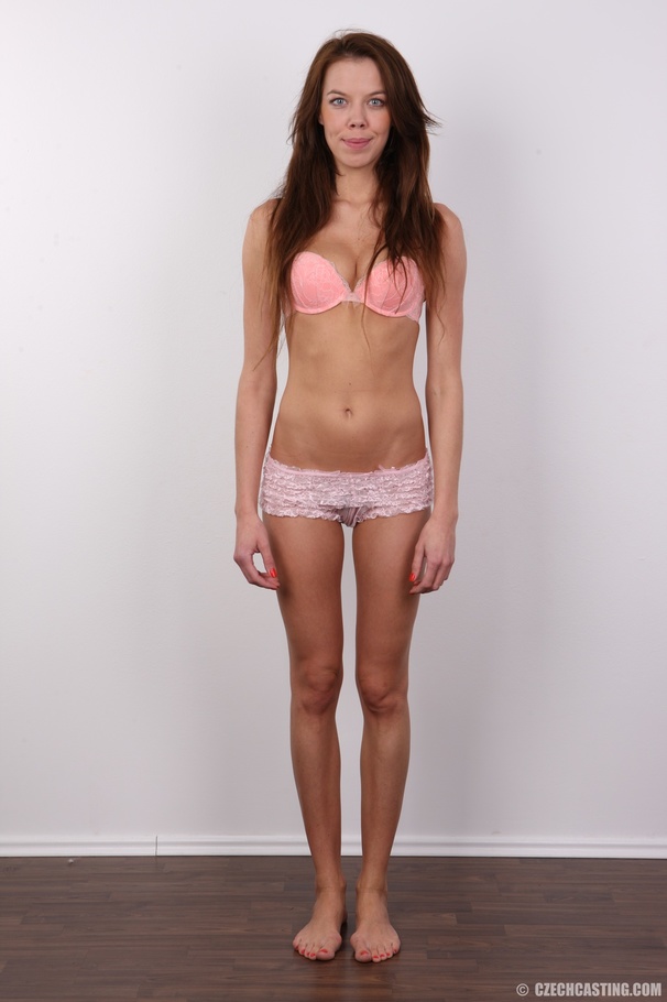 Slim and tall chick with tempting body show - XXX Dessert - Picture 7