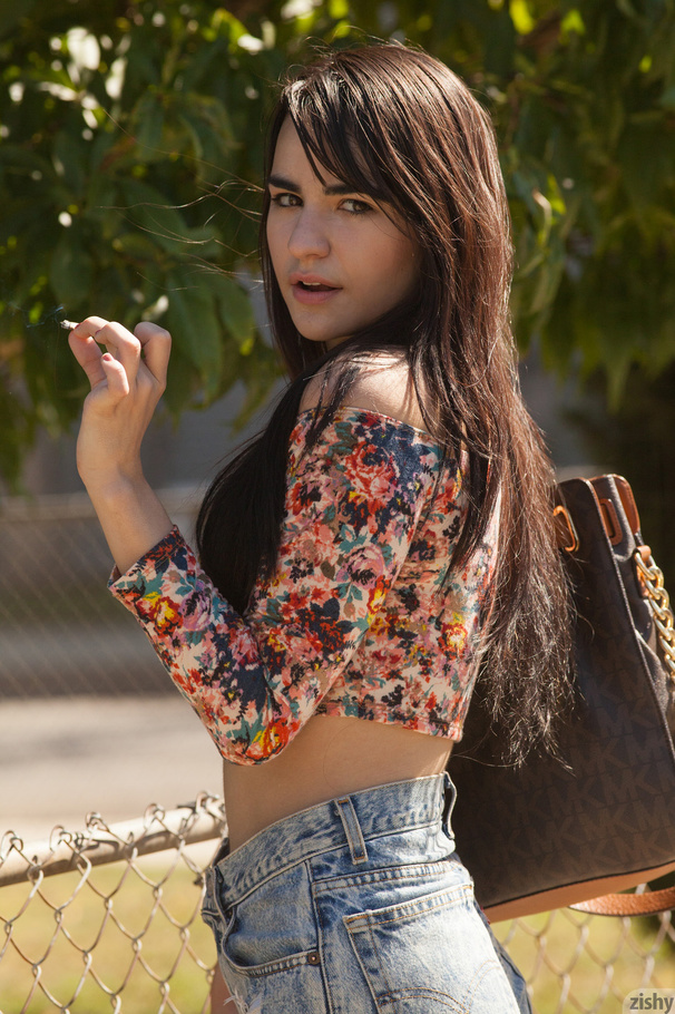 Extremely hot latina teen beauty with big t - XXX Dessert - Picture 1