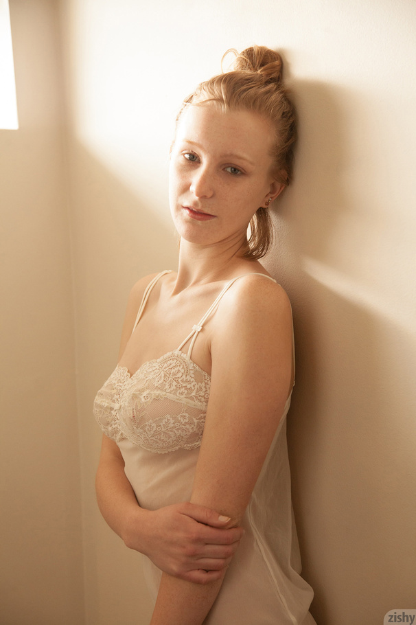 Hot blonde teeny taking shower and preparin - XXX Dessert - Picture 2