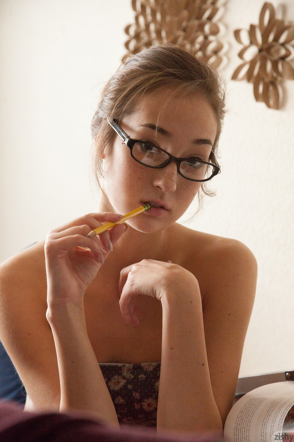 Long-haired brunette teen goddess demonstra - XXX Dessert - Picture 2
