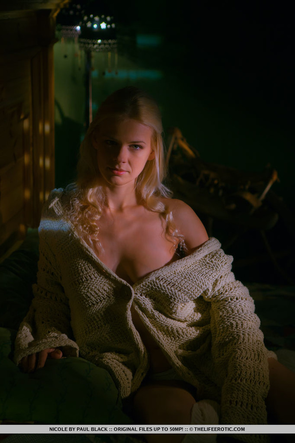 Blonde in a white knit sweater gets naked o - XXX Dessert - Picture 1