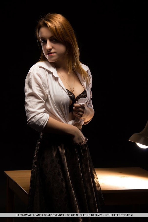 Pierced blonde in gold and black lingerie s - XXX Dessert - Picture 2