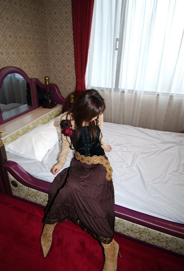 Fawn takes off her black top, brown skirt and lacy lingerie in bed. - XXXonXXX - Pic 4