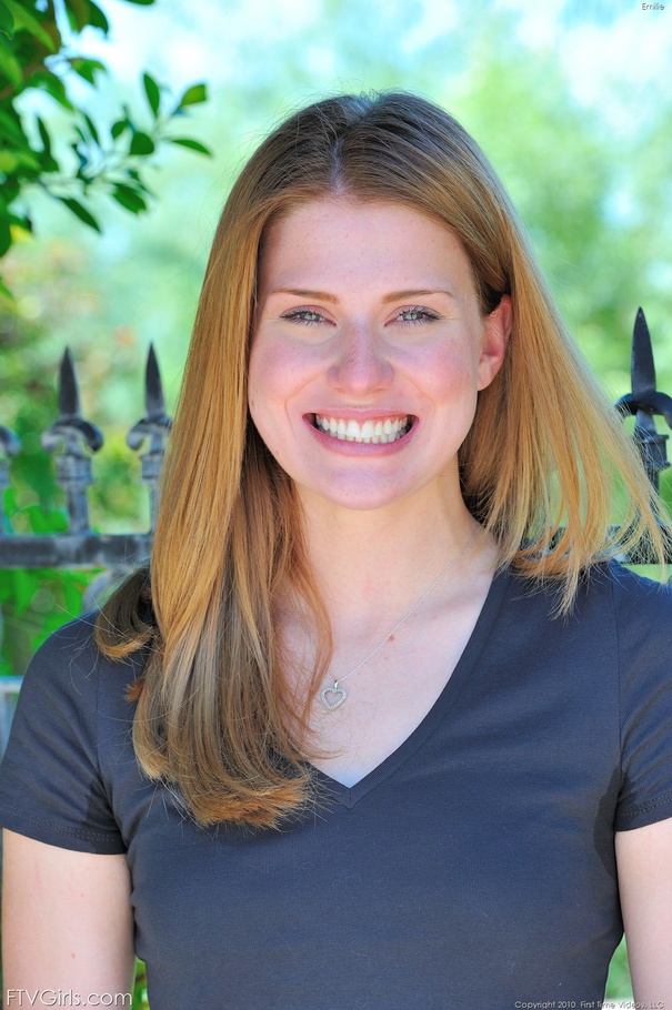 22 yo Emilie hard butt massage - XXX Dessert - Picture 2