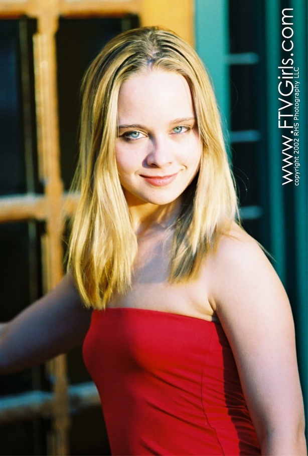 Teen Lillian Lee extreme closeups - XXX Dessert - Picture 11