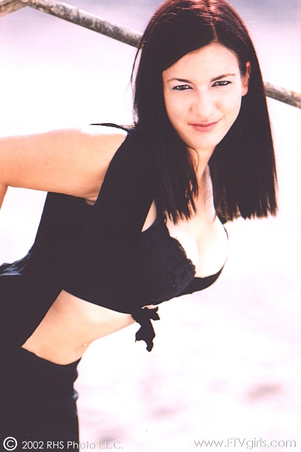 Big tits Justine first time - XXX Dessert - Picture 2