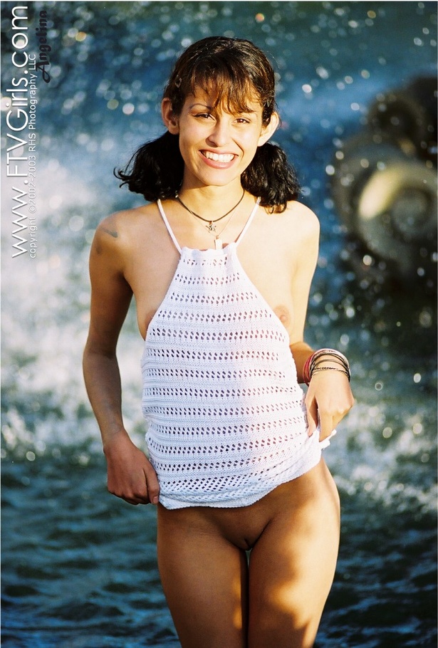 Teen Angelina first time - XXX Dessert - Picture 9