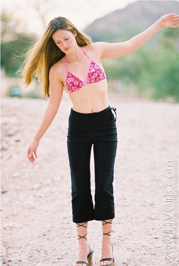 First time Arielle FTV exclusive - XXX Dessert - Picture 1