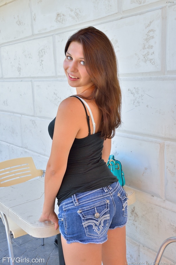 19 yo Ariana hard breast massage - XXX Dessert - Picture 5