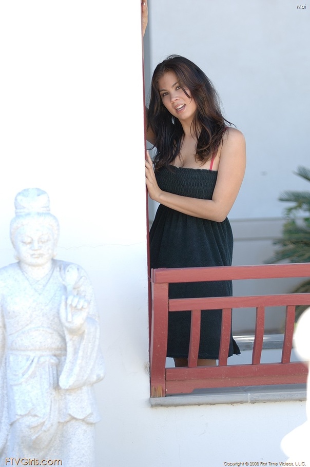 Teen Mai Li hard butt massage - XXXonXXX - Pic 1