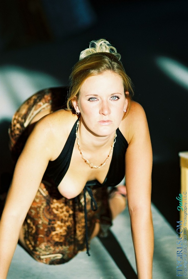 21 yo Julie tall - XXXonXXX - Pic 12
