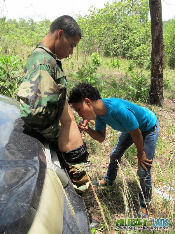 Male in camo gear gets his cock sucked in front of a car. - XXXonXXX - Pic 7