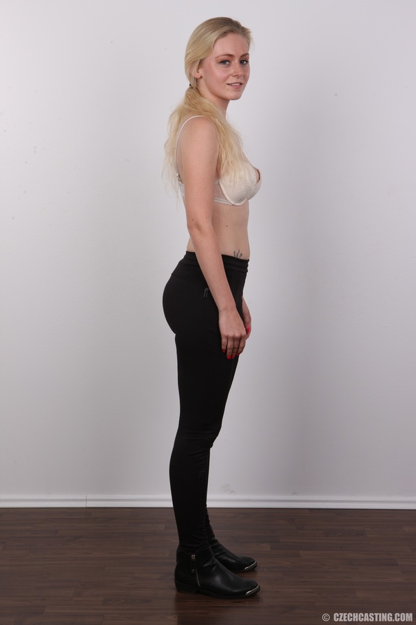 Ponytailed blonde cutie hopes to become a p - XXX Dessert - Picture 5