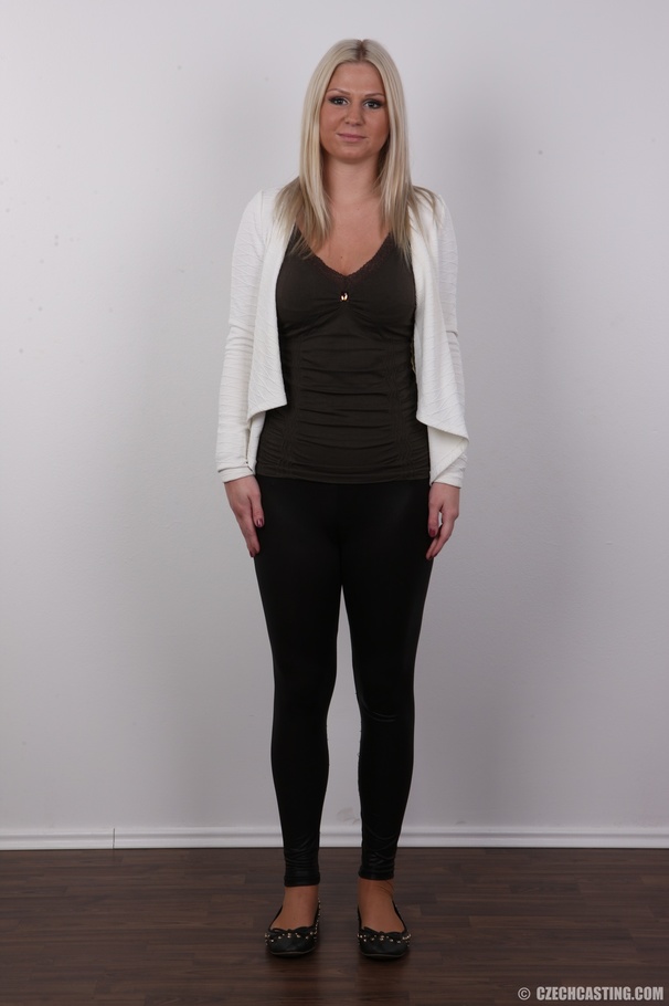 Busty blonde babe with shaved pussy partici - XXX Dessert - Picture 2