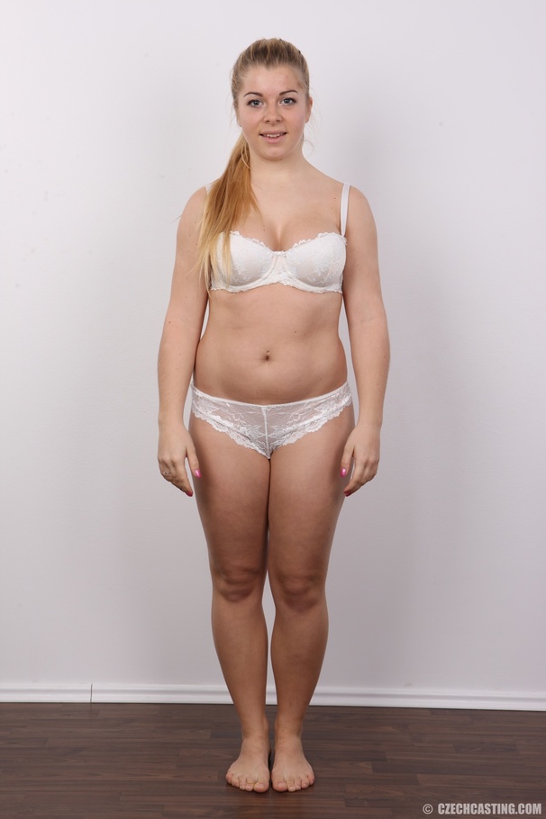 Curvy ponytailed blonde babe with big melon - XXX Dessert - Picture 7