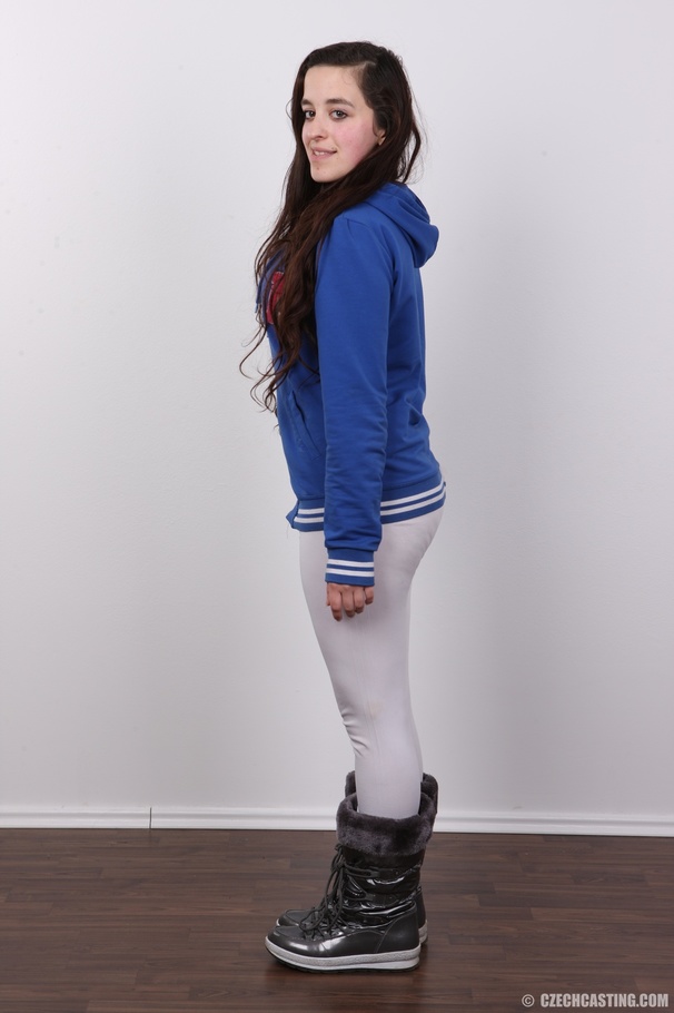 Lovely tattooed brunette teen chick demonst - XXX Dessert - Picture 3