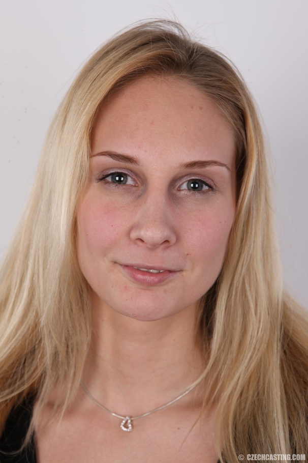 Cute busty blonde came to the casting in a  - XXX Dessert - Picture 1