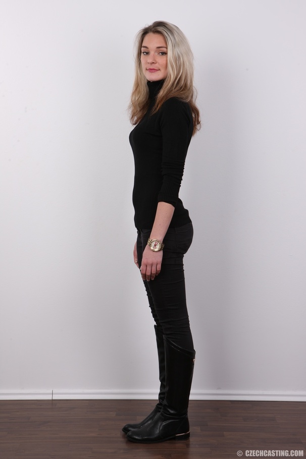 Slim fair-haired vixen with big melons - XXX Dessert - Picture 3