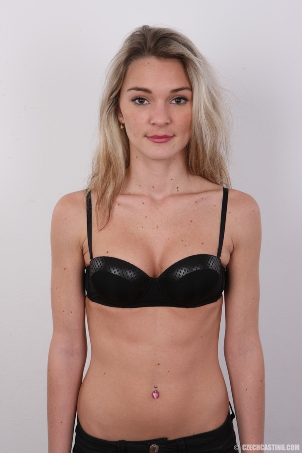 Slim fair-haired vixen with big melons - XXX Dessert - Picture 6