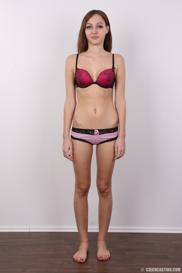 Slim dark-haired girl with small tits posin - XXX Dessert - Picture 7