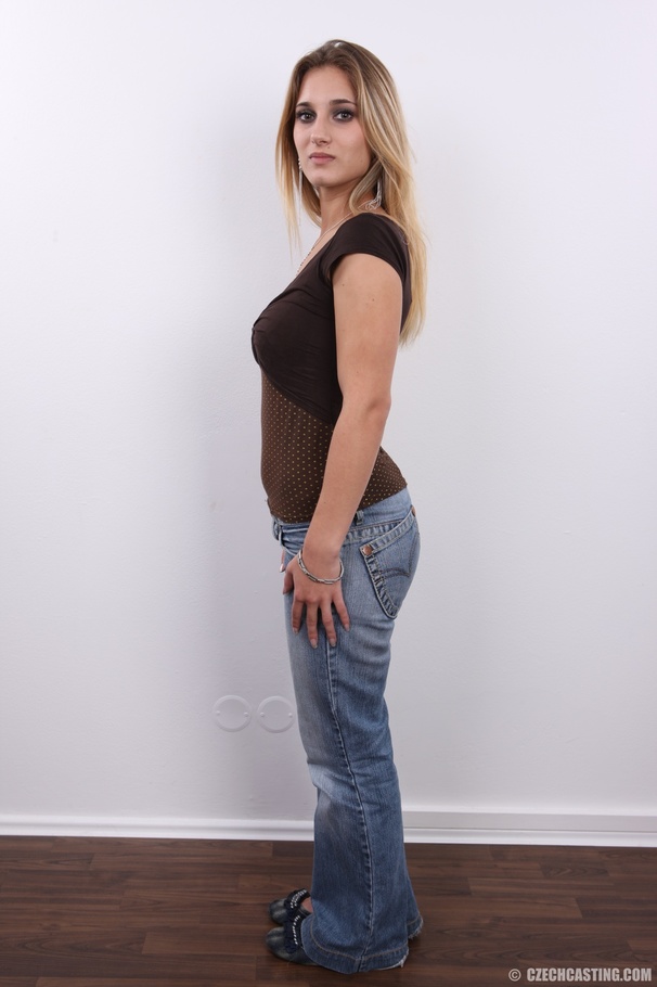 Stacked fair-haired babe with big juggs nud - XXX Dessert - Picture 3