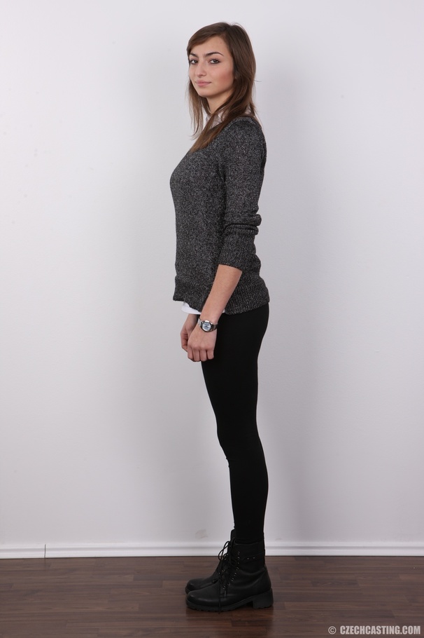 Slender brunette chick with apple tits take - XXX Dessert - Picture 3