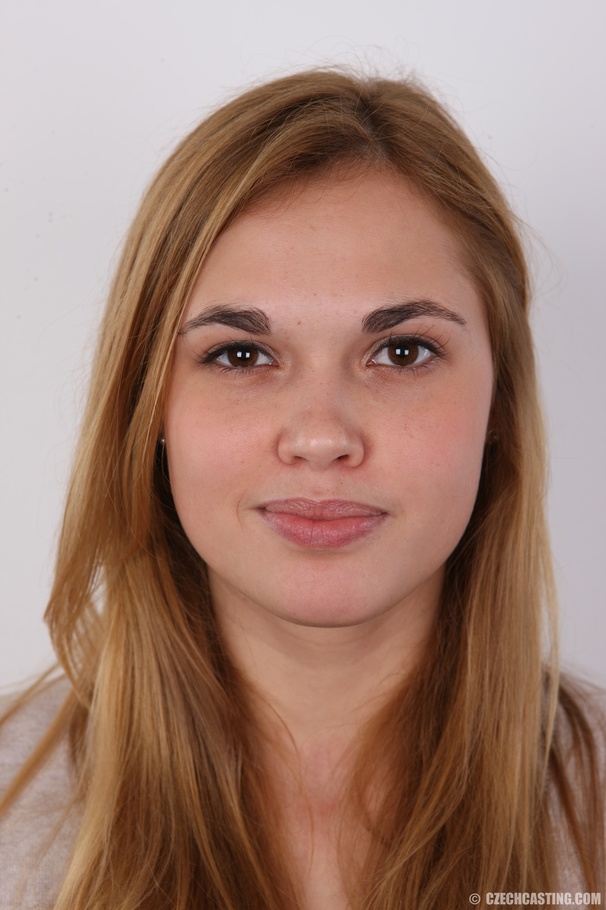 Lovely fair-haired teen with very nice body - XXX Dessert - Picture 1