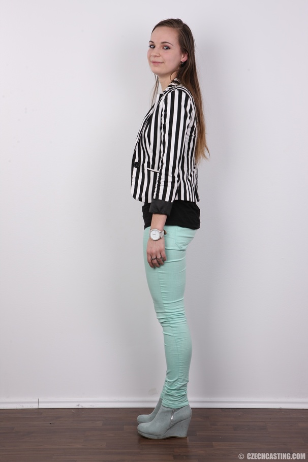 Shy brunette babe with long hair and shaved - XXX Dessert - Picture 3