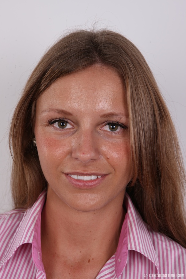 Busty fair-haired chick in a pink lingerie  - XXX Dessert - Picture 1