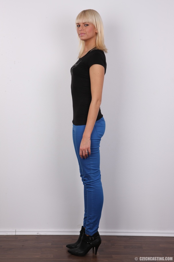 Tanned blonde cutie in glasses takes off he - XXX Dessert - Picture 3