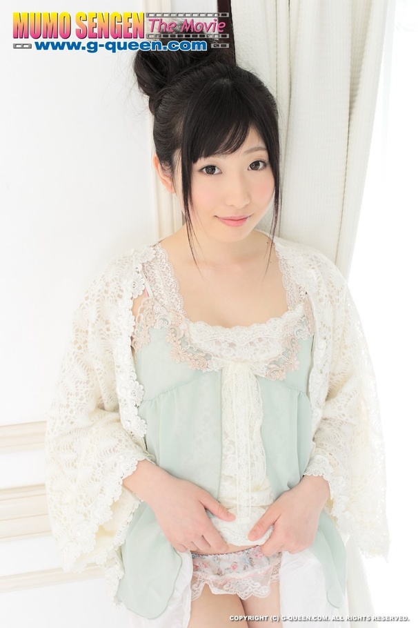 Fabulous betty teases in her frilly nightie - XXX Dessert - Picture 5