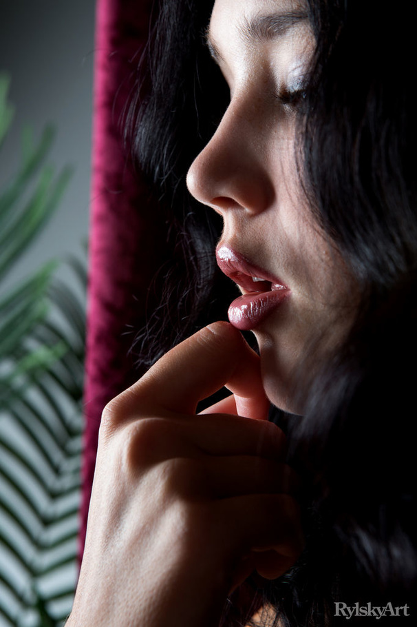 Cute faced black hair temptress on chair sh - XXX Dessert - Picture 15