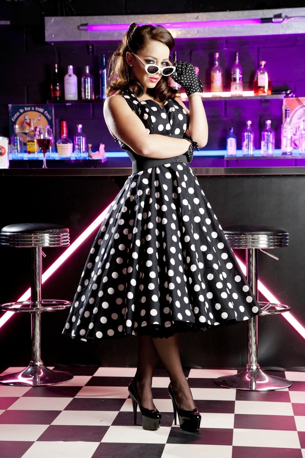 Hot brunette lady in a black polka-dot dres - XXX Dessert - Picture 2