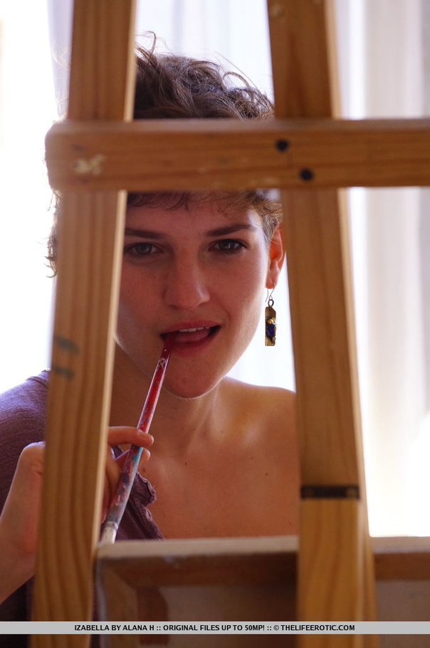 Cute short hair brunette artist strips nude - XXX Dessert - Picture 1