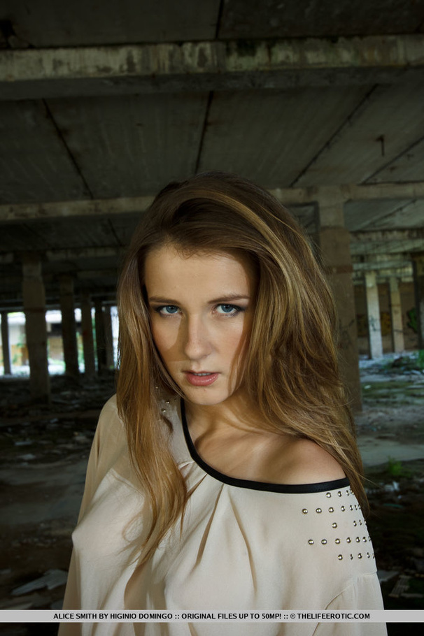 Tempting horny babe in white top drops ling - XXX Dessert - Picture 16