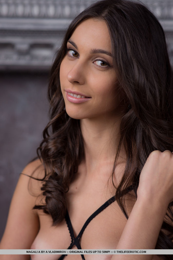 Beautiful babe in black fishnet garter disp - XXX Dessert - Picture 6