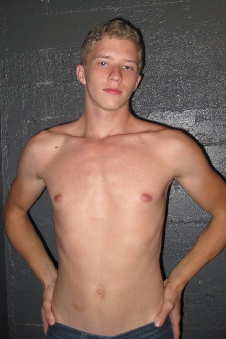 Teen studs displays their young bodies whil - XXX Dessert - Picture 7