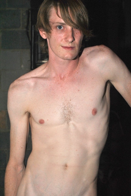Young studs posing naked while other teens  - XXX Dessert - Picture 1